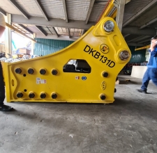 BÚA ĐẬP THỦY LỰC/ BÚA PHÁ ĐÁ DKB 131D